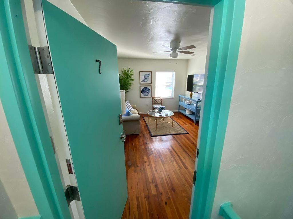 717 2nd Avenue S, Unit 7, Lake Worth Beach, FL 33460 Photo
