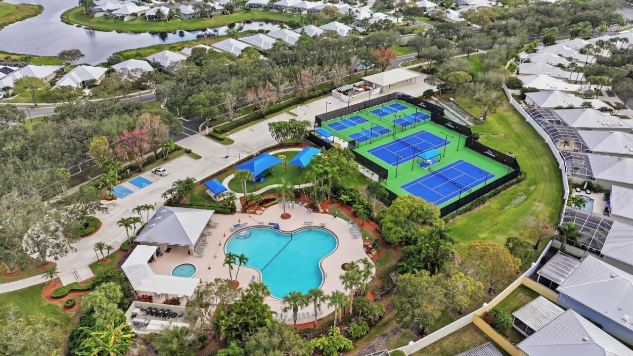 1624 SW Waterfall Boulevard, Palm City, FL 34990 Photo