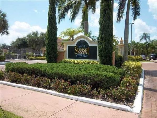 10366 S Fox Trail Road S, Unit 1705, Royal Palm Beach, FL 33411
