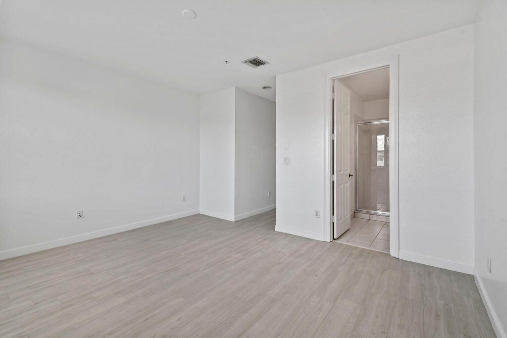 433 Amador Lane, Unit 5, West Palm Beach, FL 33401 Photo