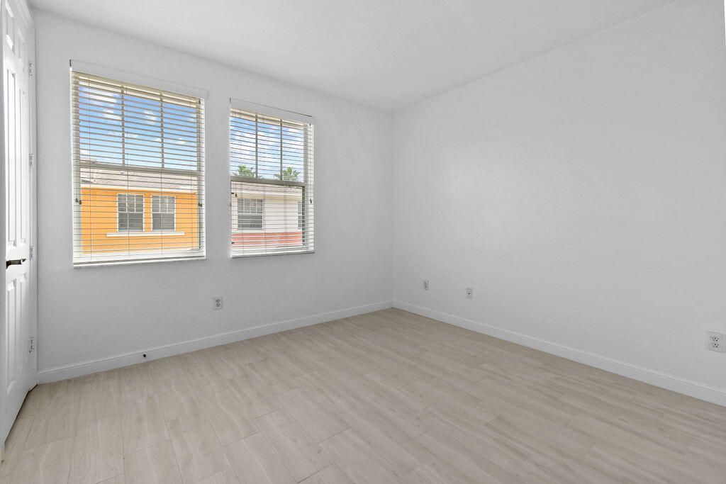 433 Amador Lane, Unit 5, West Palm Beach, FL 33401 Photo