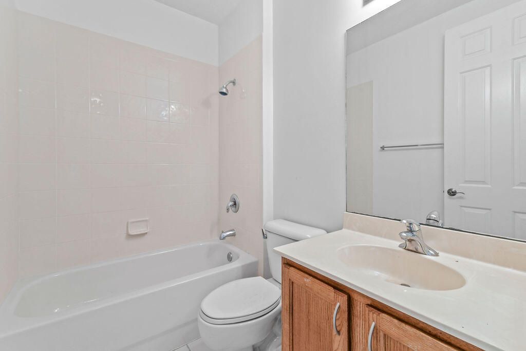 433 Amador Lane, Unit 5, West Palm Beach, FL 33401 Photo