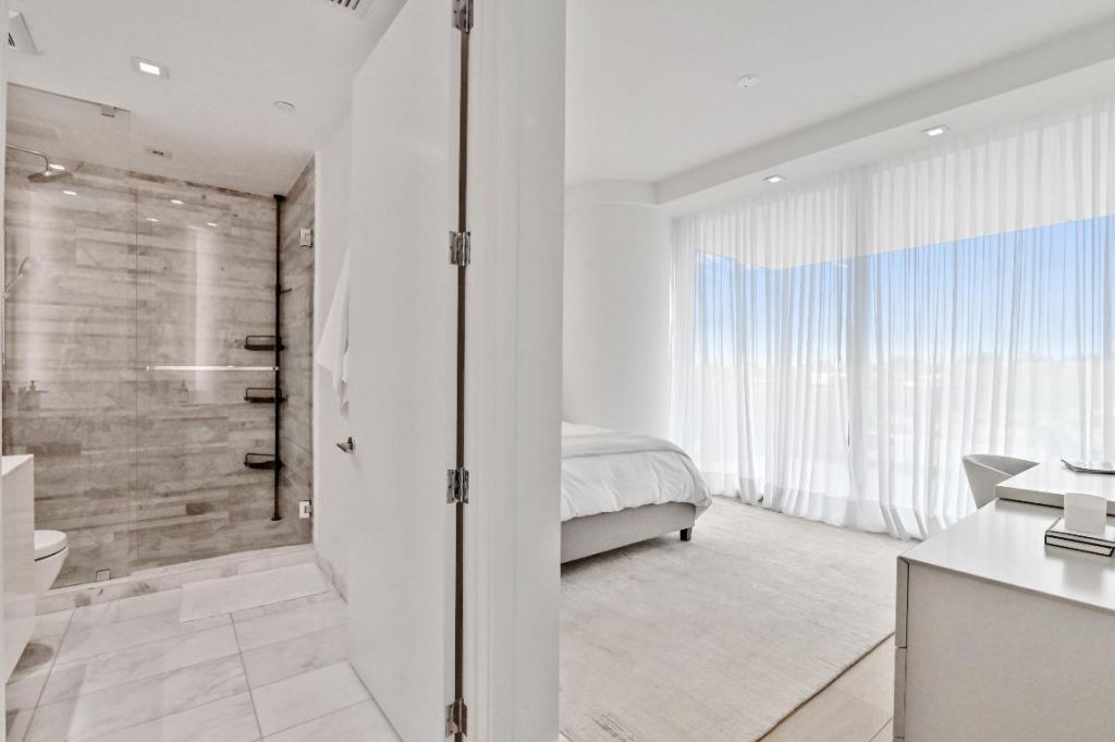 10203 Collins Avenue, Unit 305, Bal Harbour, FL 33154 Photo