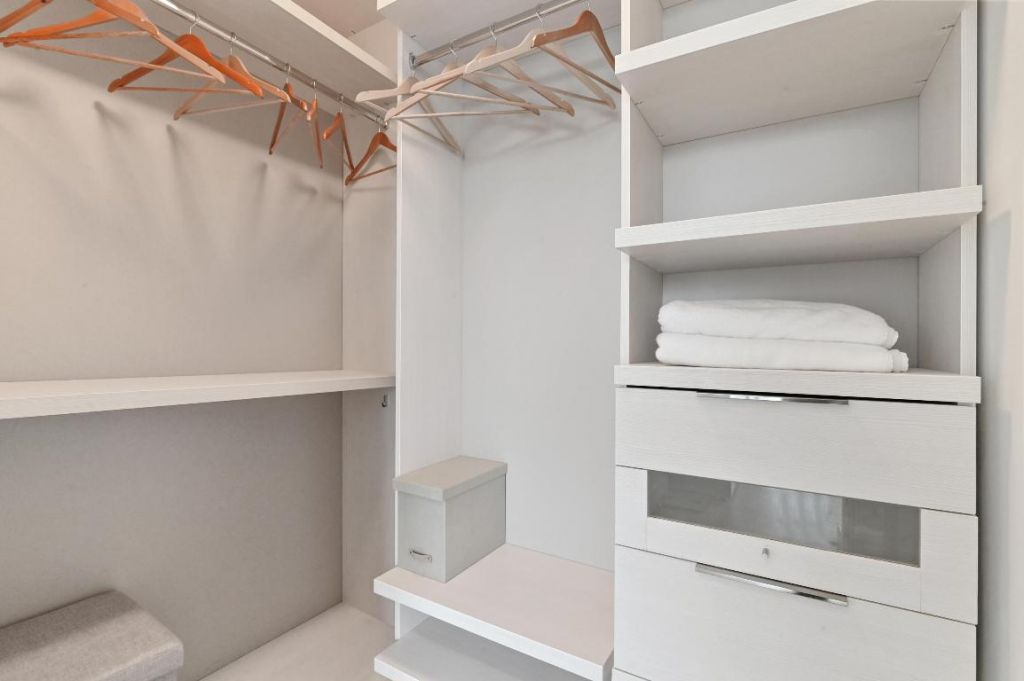 10203 Collins Avenue, Unit 305, Bal Harbour, FL 33154 Photo