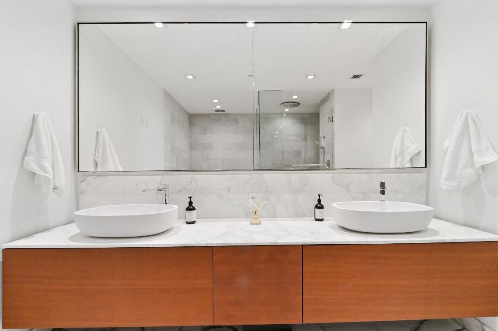 10203 Collins Avenue, Unit 305, Bal Harbour, FL 33154 Photo