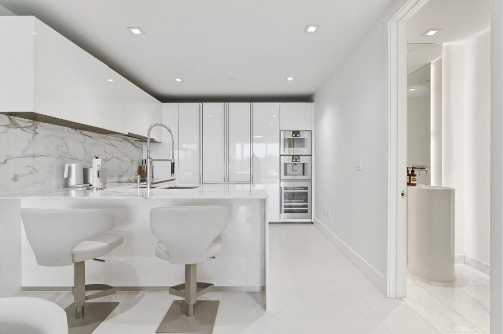 10203 Collins Avenue, Unit 305, Bal Harbour, FL 33154 Photo