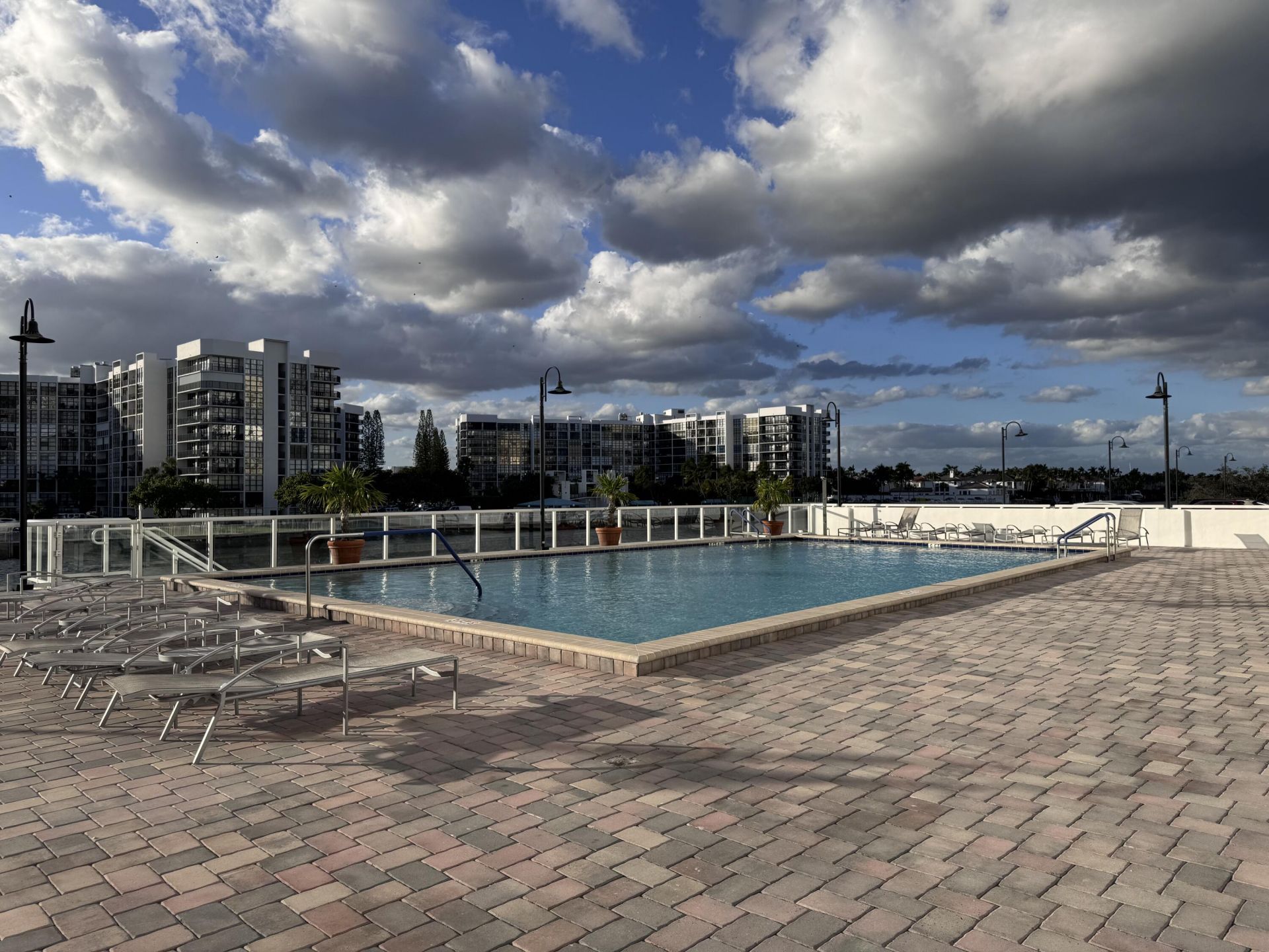 3000 S Ocean Drive, Unit 908, Hollywood, FL 33019 Photo