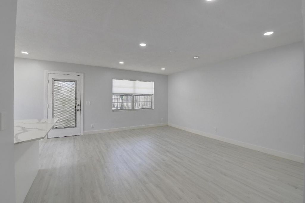 318 Monaco G Boulevard, Unit G, Delray Beach, FL 33446 Photo