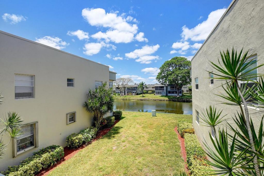 318 Monaco G Boulevard, Unit G, Delray Beach, FL 33446 Photo