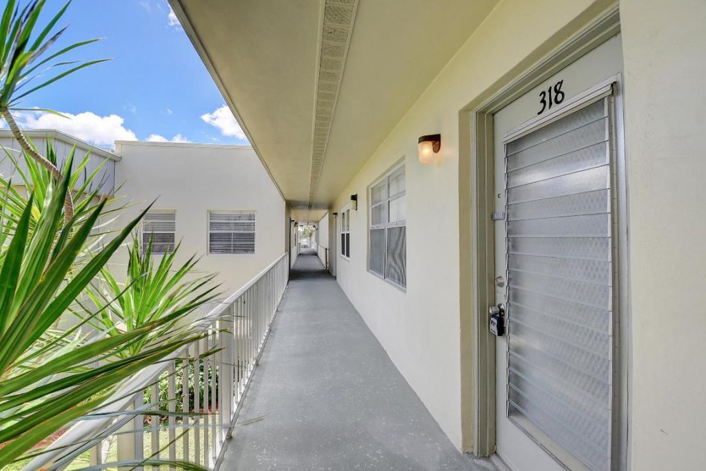 318 Monaco G Boulevard, Unit G, Delray Beach, FL 33446 Photo