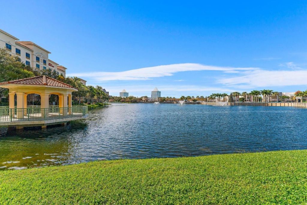 3630 Gardens Parkway, Unit 405c, Palm Beach Gardens, FL 33410 Photo