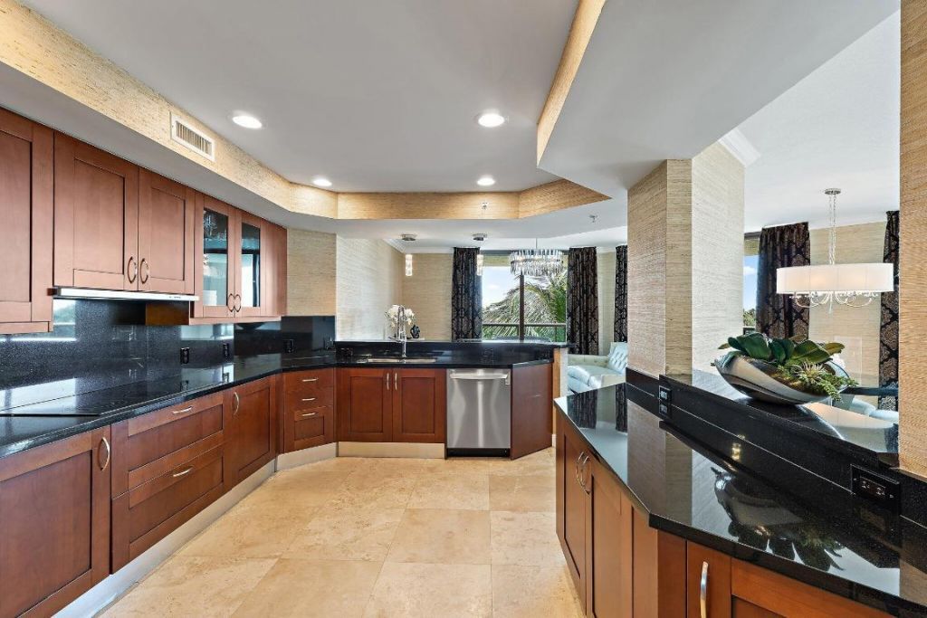 3630 Gardens Parkway, Unit 405c, Palm Beach Gardens, FL 33410 Photo