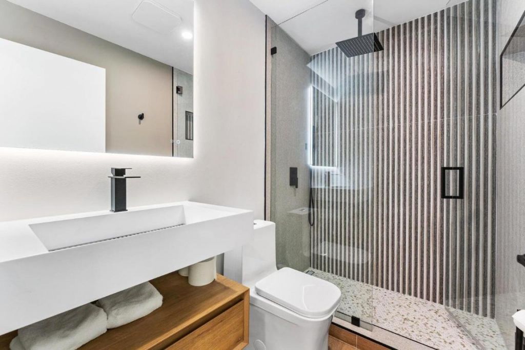 541 N N Ocean Boulevard E, Unit 5610, Boca Raton, FL 33432 Photo