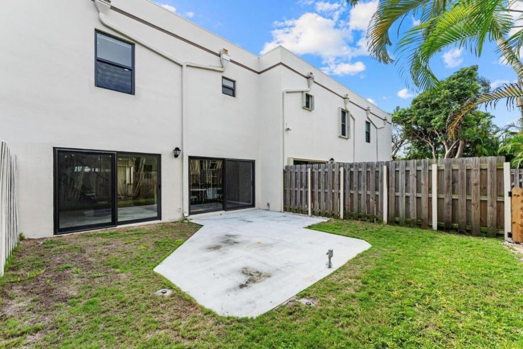 541 N N Ocean Boulevard E, Unit 5610, Boca Raton, FL 33432 Photo