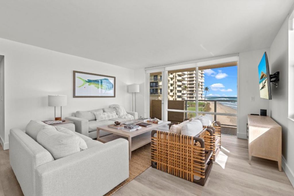 5440 N Ocean Drive, Unit 306, Singer Island, FL 33404 Photo