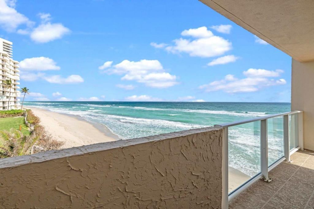 5440 N Ocean Drive, Unit 306, Singer Island, FL 33404 Photo