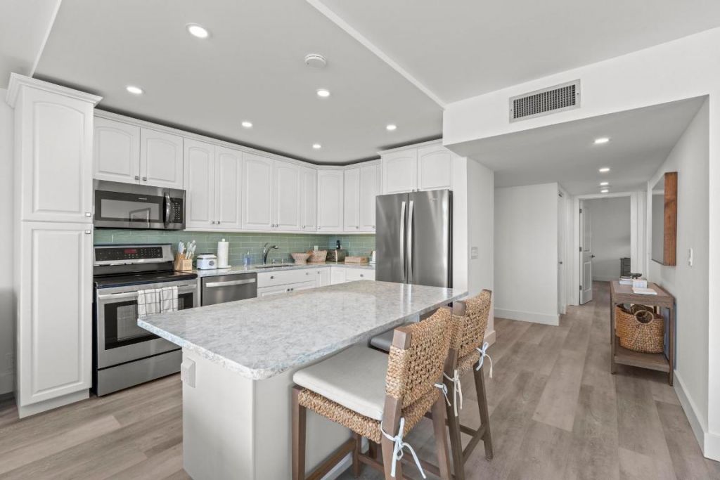 5440 N Ocean Drive, Unit 306, Singer Island, FL 33404 Photo