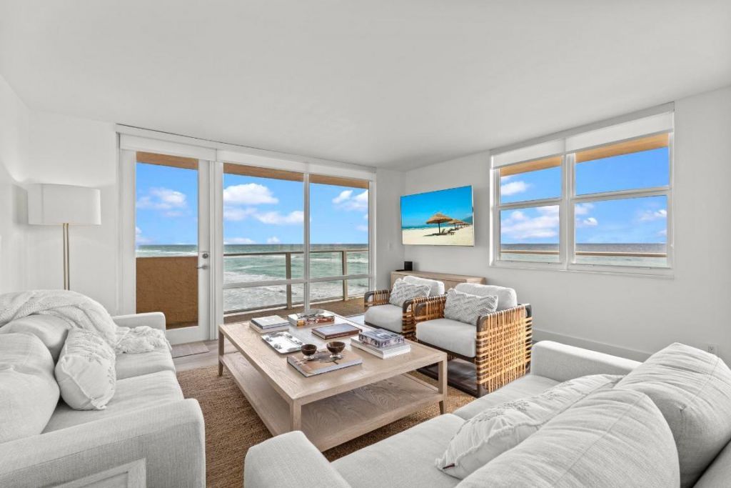 5440 N Ocean Drive, Unit 306, Singer Island, FL 33404 Photo