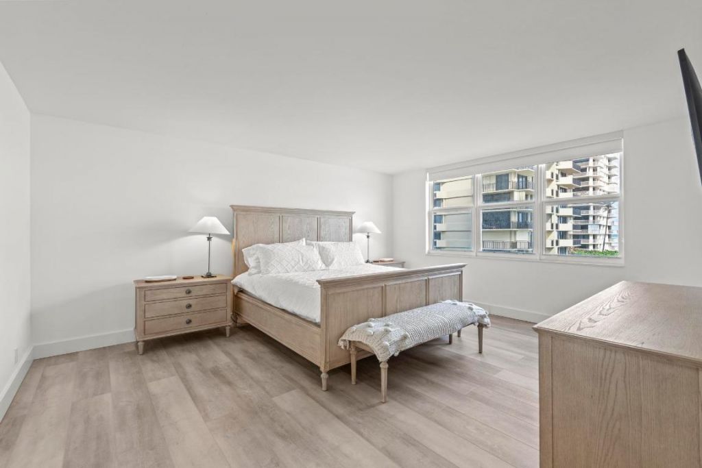 5440 N Ocean Drive, Unit 306, Singer Island, FL 33404 Photo