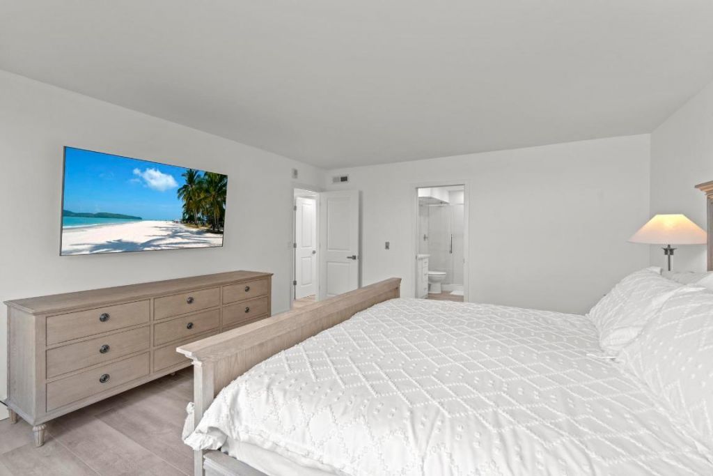 5440 N Ocean Drive, Unit 306, Singer Island, FL 33404 Photo