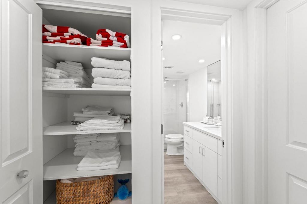 5440 N Ocean Drive, Unit 306, Singer Island, FL 33404 Photo