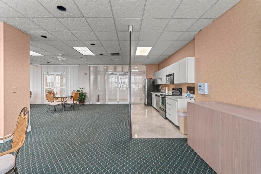 5440 N Ocean Drive, Unit 306, Singer Island, FL 33404 Photo