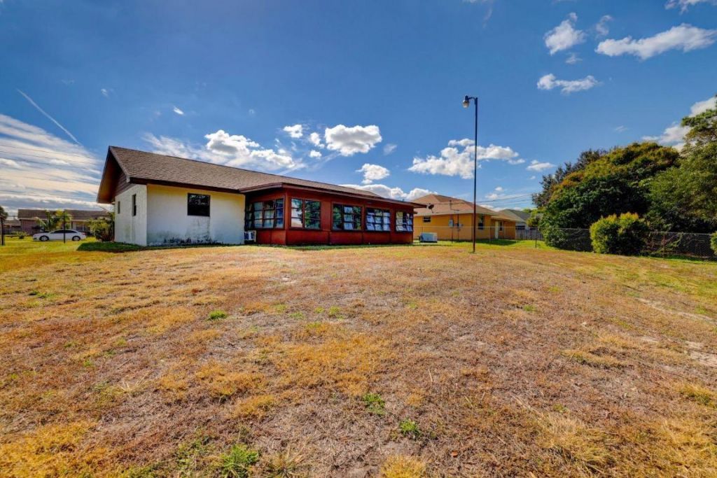 543 SE Greenway Terrace, Port Saint Lucie, FL 34983 Photo