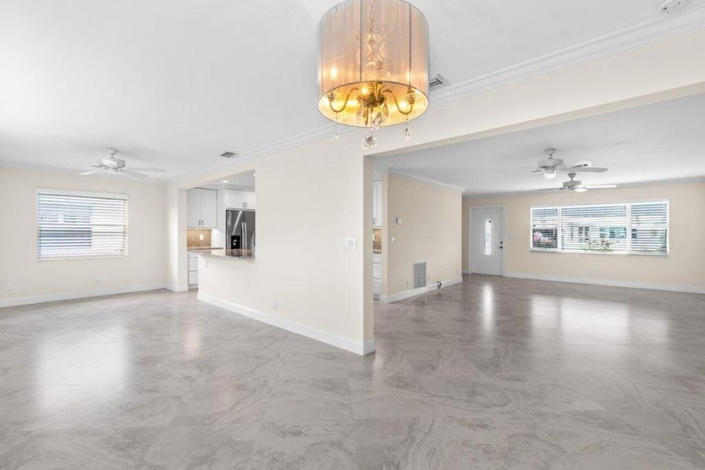 2096 SW 13th Terrace, Boynton Beach, FL 33426 Photo