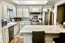 210 Quaker Road photo 4