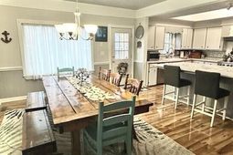 210 Quaker Road photo 4