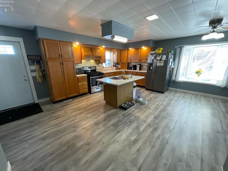 246 Spring Street, Clyde, OH 43410 Photo 16