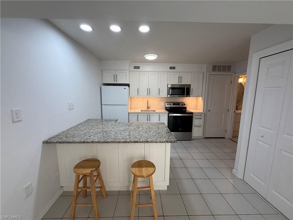 841/843 South St , Fort Myers Beach, FL 33931 Photo