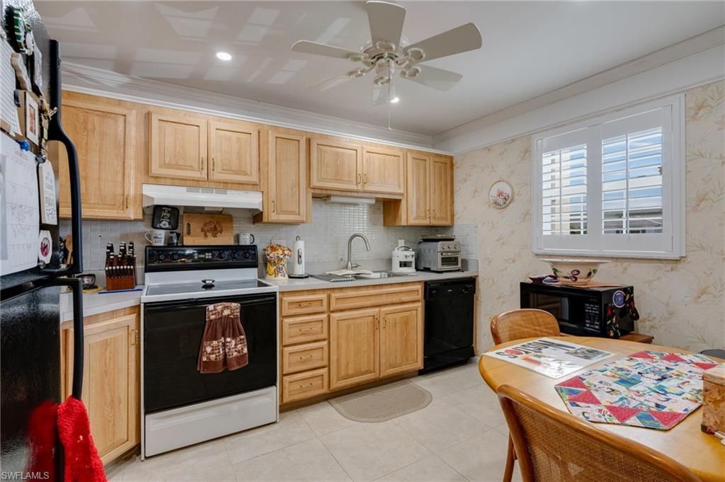 1505 Myerlee Country Club Blvd, Unit 2V, Fort Myers, FL 33919 Photo