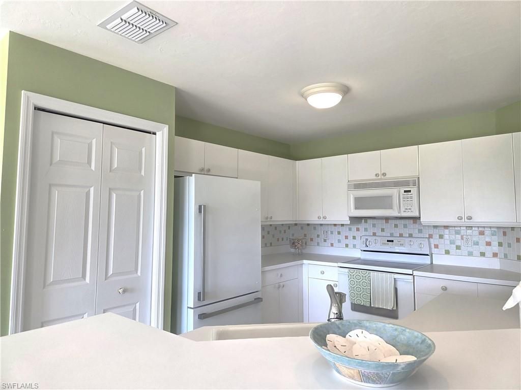 23034 Lone Oak Dr, Estero, FL 33928 Photo