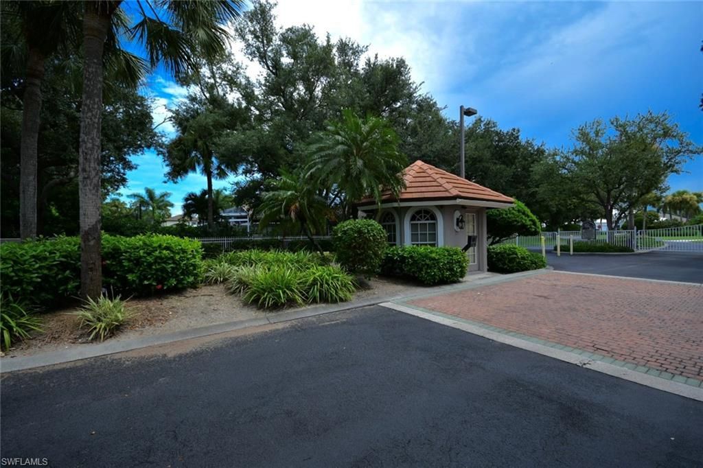 1829 Piccadilly Cir, Cape Coral, FL 33991 Photo