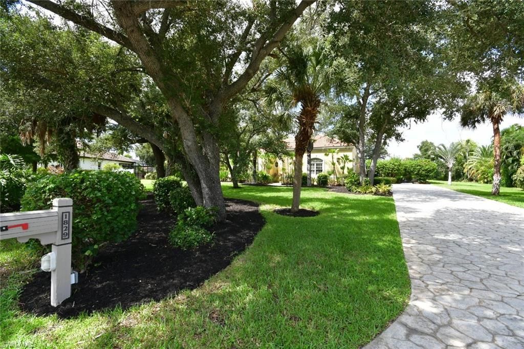 1829 Piccadilly Cir, Cape Coral, FL 33991 Photo