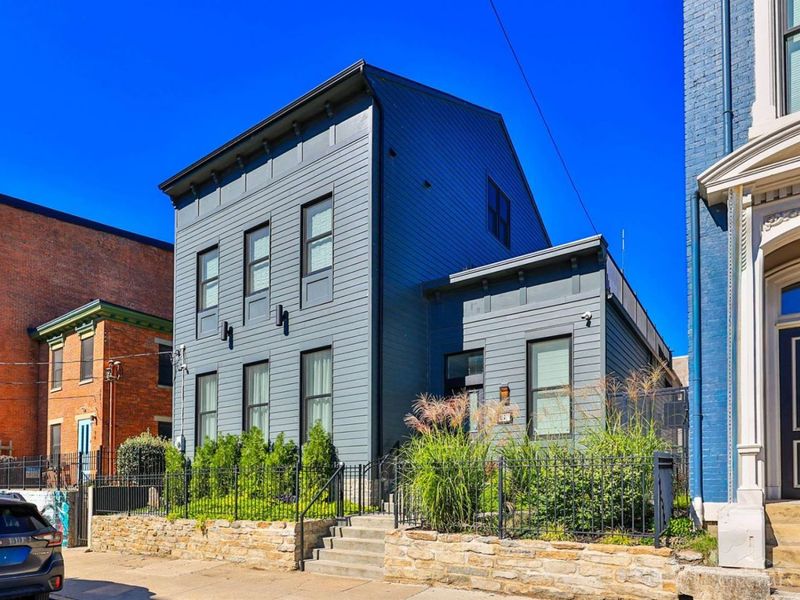 28 Findlay Street, Cincinnati, OH 45202 Photo 1