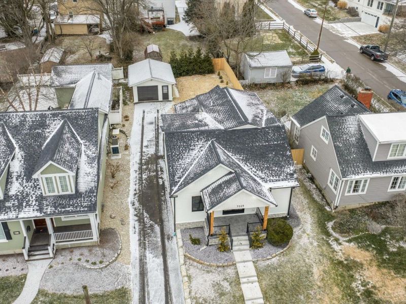 7025 Wallace Avenue, Madeira, OH 45243 Photo 2