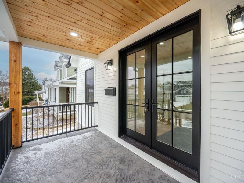 7025 Wallace Avenue, Madeira, OH 45243 Photo 3