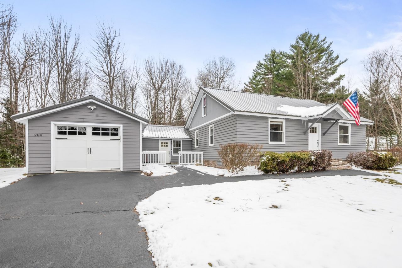 264 Parker Road Carroll, NH 03598