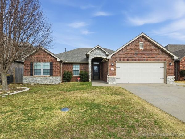 20601 E 32nd Street S, Broken Arrow, OK 74014