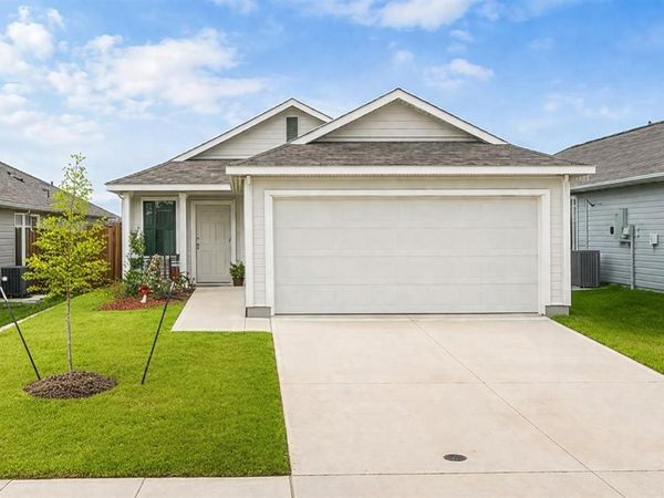 1627 Cattle Drive Lane, Crandall, TX 75114