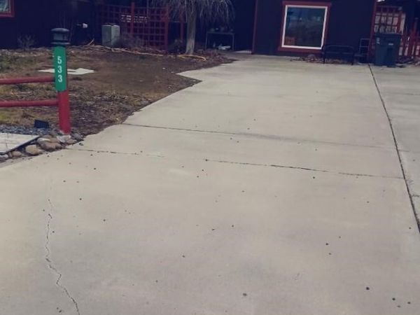 533 Fairchild Loop, Moses Lake, WA 98837