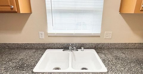 9566 Emerald Park Dr, Elk Grove, CA 95624 Photo