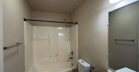 9566 Emerald Park Dr, Elk Grove, CA 95624 Photo