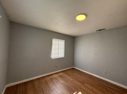 9566 Emerald Park Dr, Elk Grove, CA 95624 Photo