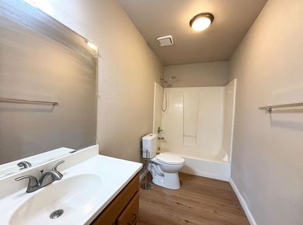 9566 Emerald Park Dr, Elk Grove, CA 95624 Photo