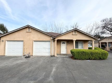 9566 Emerald Park Dr, Elk Grove, CA 95624 Photo