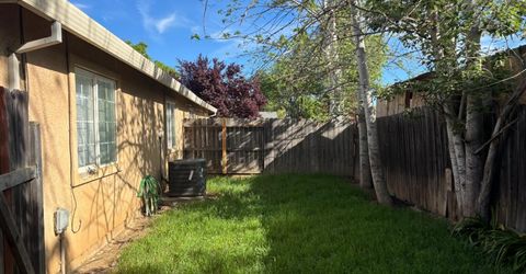 9566 Emerald Park Dr, Elk Grove, CA 95624 Photo