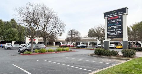 9566 Emerald Park Dr, Elk Grove, CA 95624 Photo